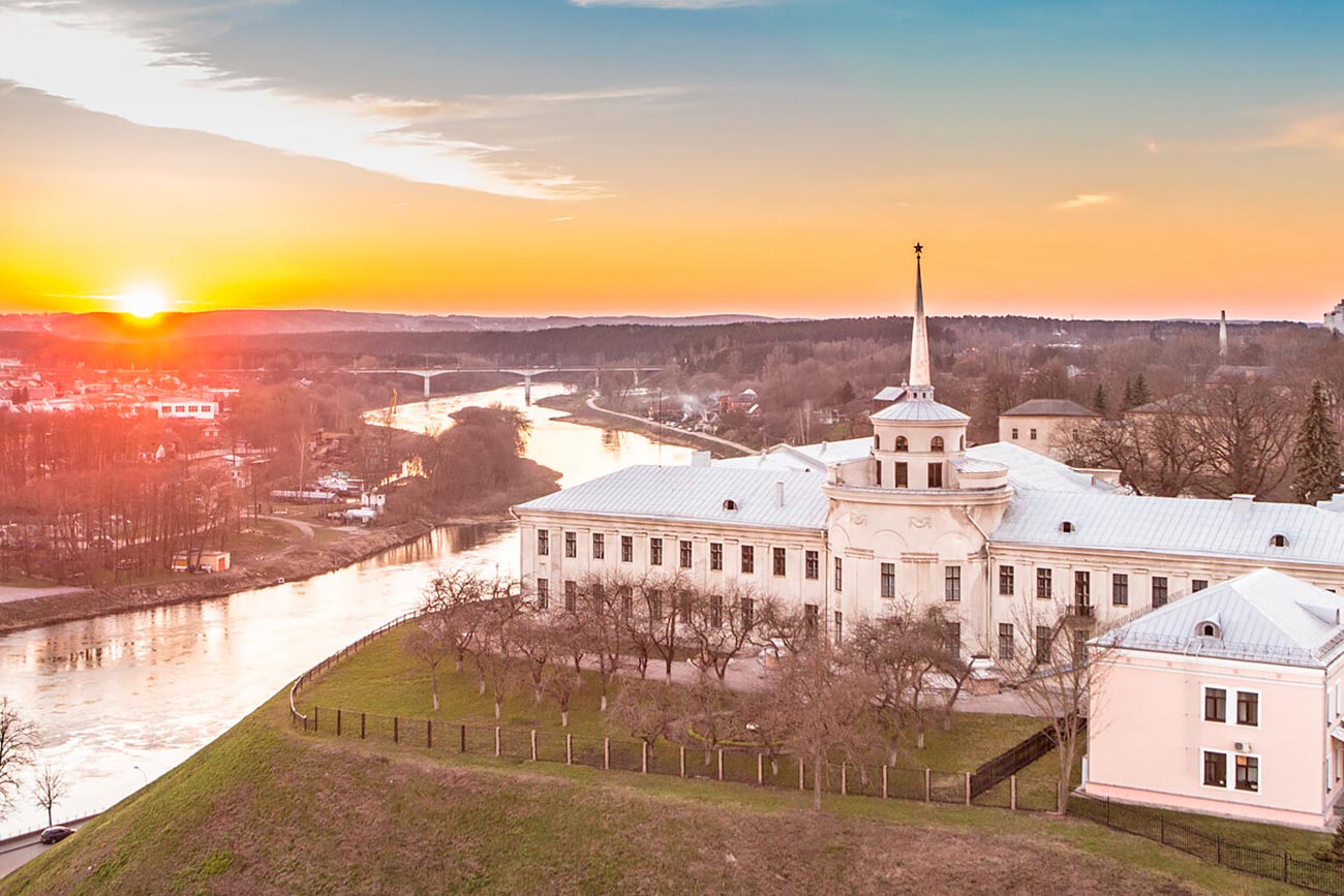 гродно дворец