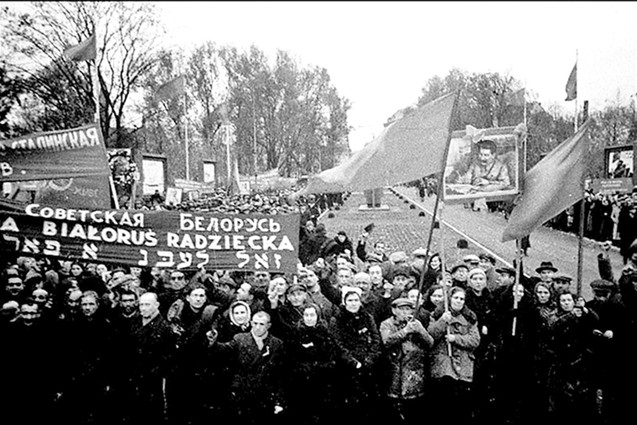 Присоединение западной украины к ссср. Освобождение Западной Украины 1939. Освобождение Западной Белоруссии. 1939 Год освобождение Западной Белоруссии. Освободительный поход красной армии 1939 Белоруссия.